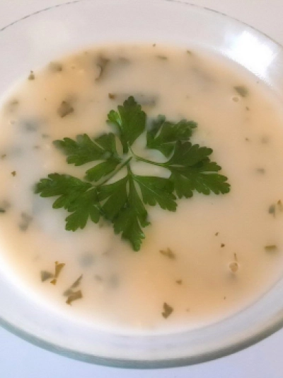 Сос од лук и магдонос