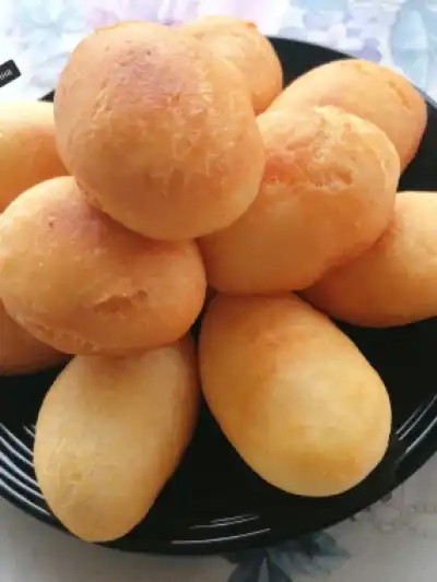 Пржени бухтли со јогурт