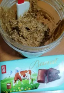Бомбици со суви смокви